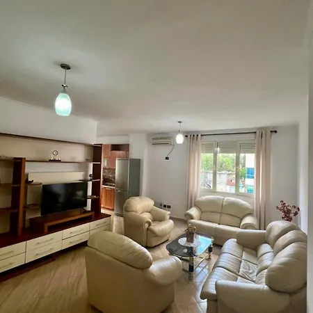 Apartment Urban Retreat Tirana